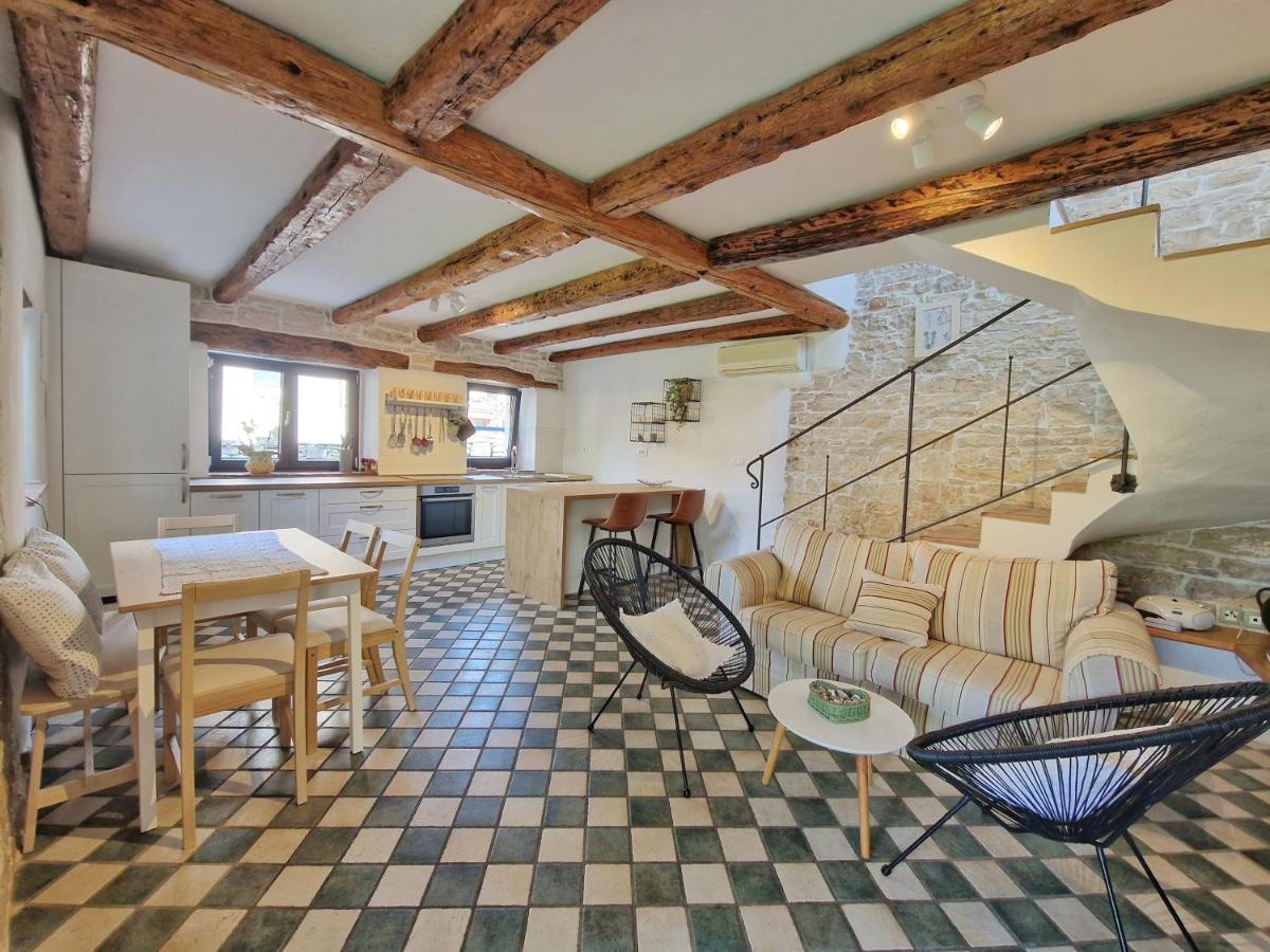 Villa Lucija Rovinjsko Selo Bagian luar foto